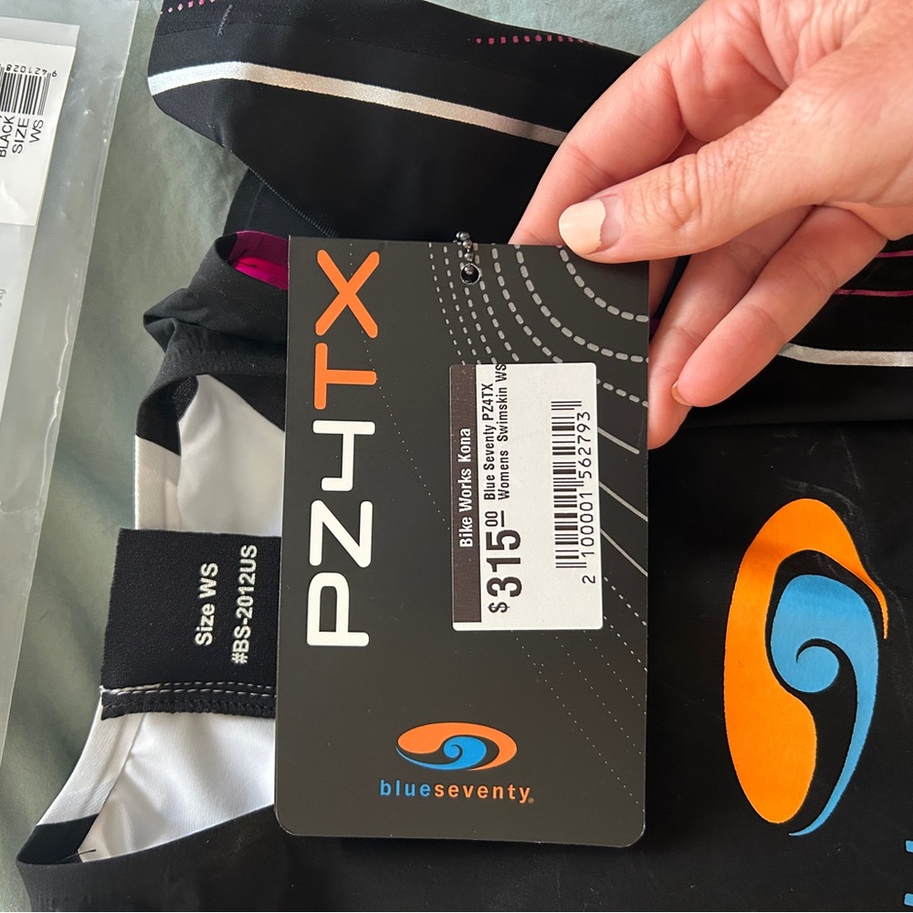2XU Women's Swimwear - Black and Orange